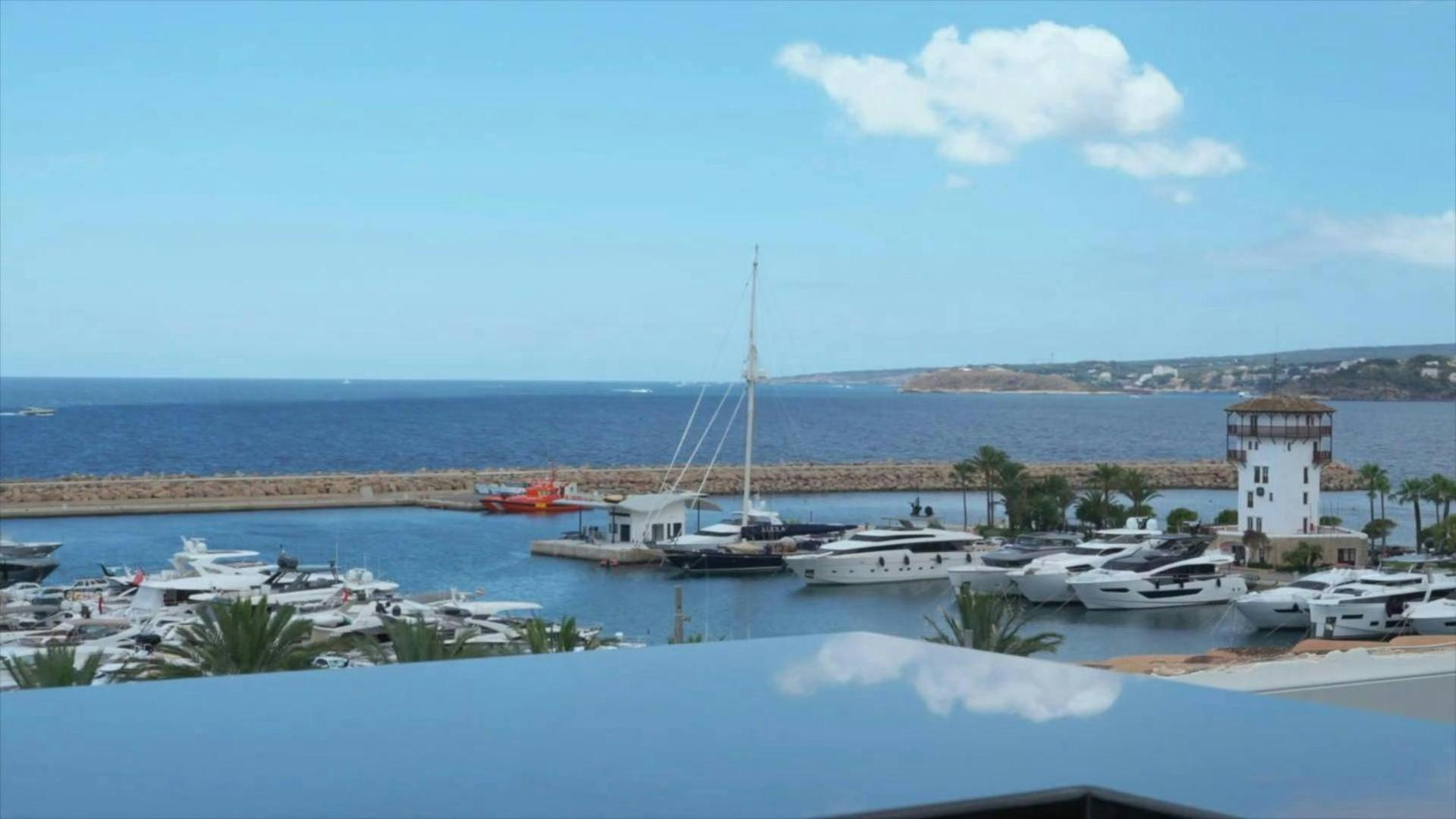 Sunny Apt. With Incredible Views To Puerto Portals